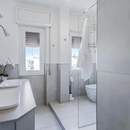 Casa Eleonora - Pavia - By Host4U Appartement Buitenkant foto