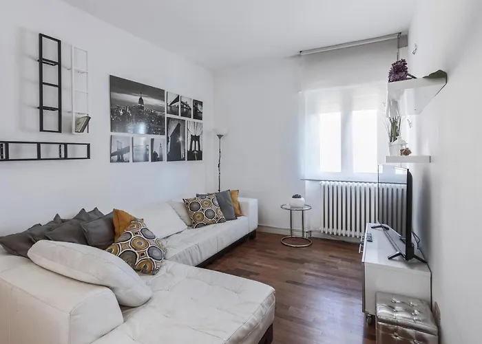 Casa Eleonora - Pavia - By Host4U