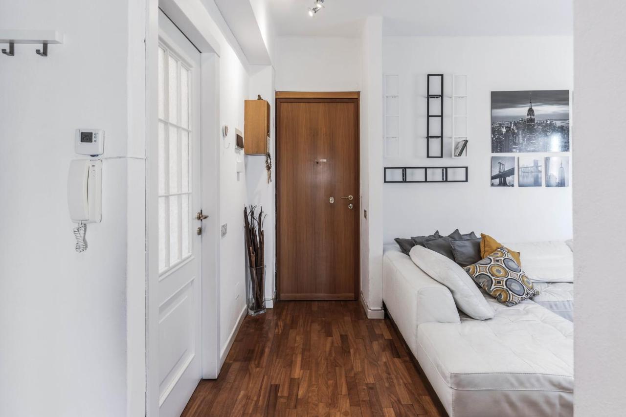 Casa Eleonora - - By Host4u Apartment Pavia